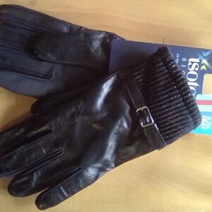 Isotoner Men's Black Gloves